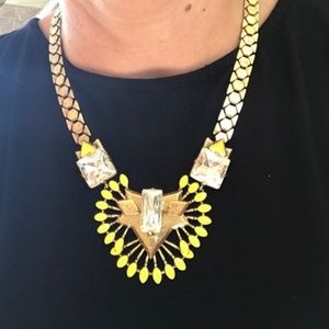 Stella and Dot Norah Statement necklace